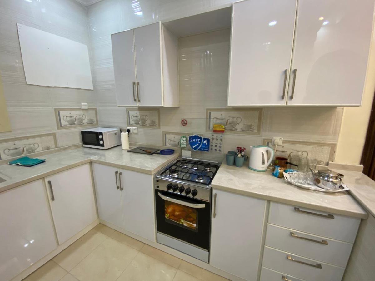 Al Diyafah Apts Medina Exteriör bild